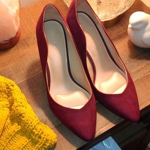 Size 9.5 Kelly and Katie purple high heels